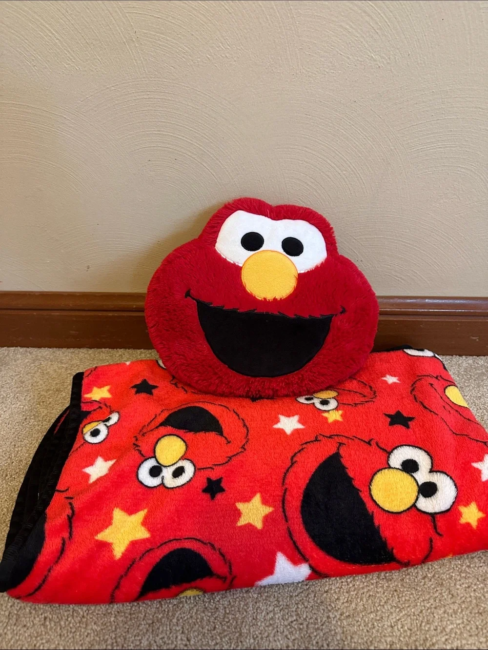 Sesame Street Elmo Red Plush Throw Blanket and Pillow